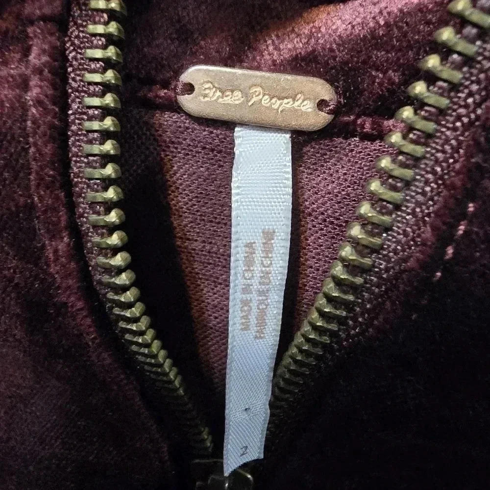 Free People One and Only Fit and Flare Velvet Maroon Zip Mini Skirt Size 2 or XS - Picture 9 of 11